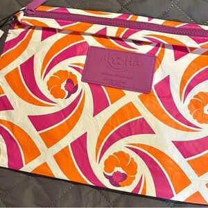 ALOHA Collection Hawaiian Mid Pouch